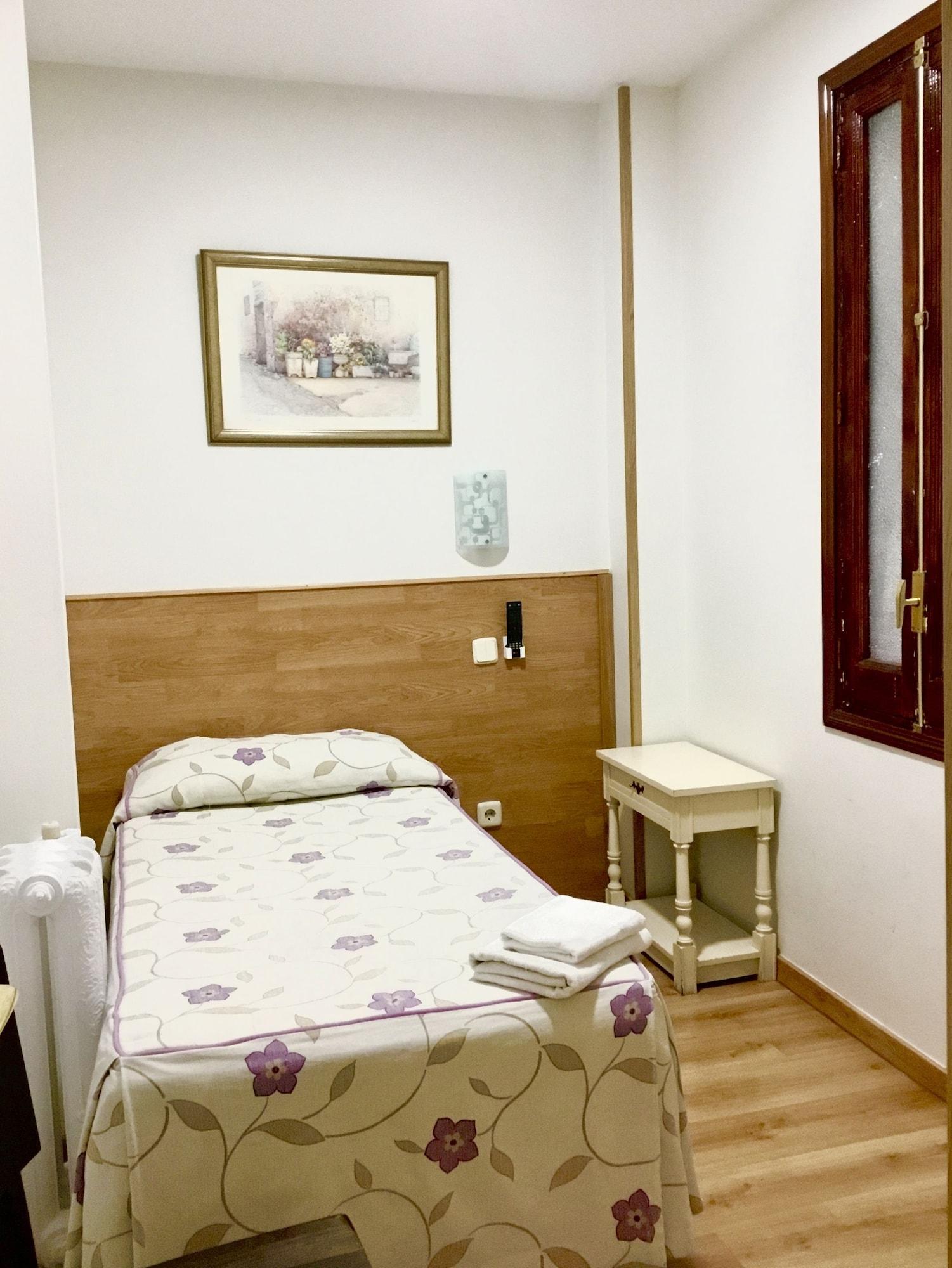 Hostal Nersan2 Madrid Luaran gambar