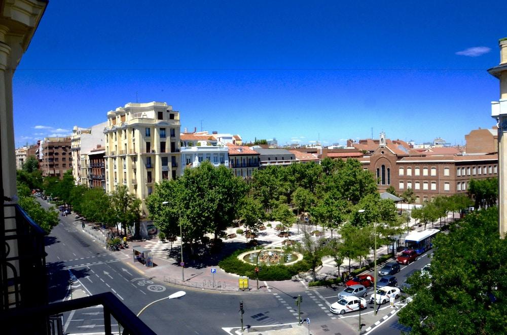 Hostal Nersan2 Madrid Luaran gambar