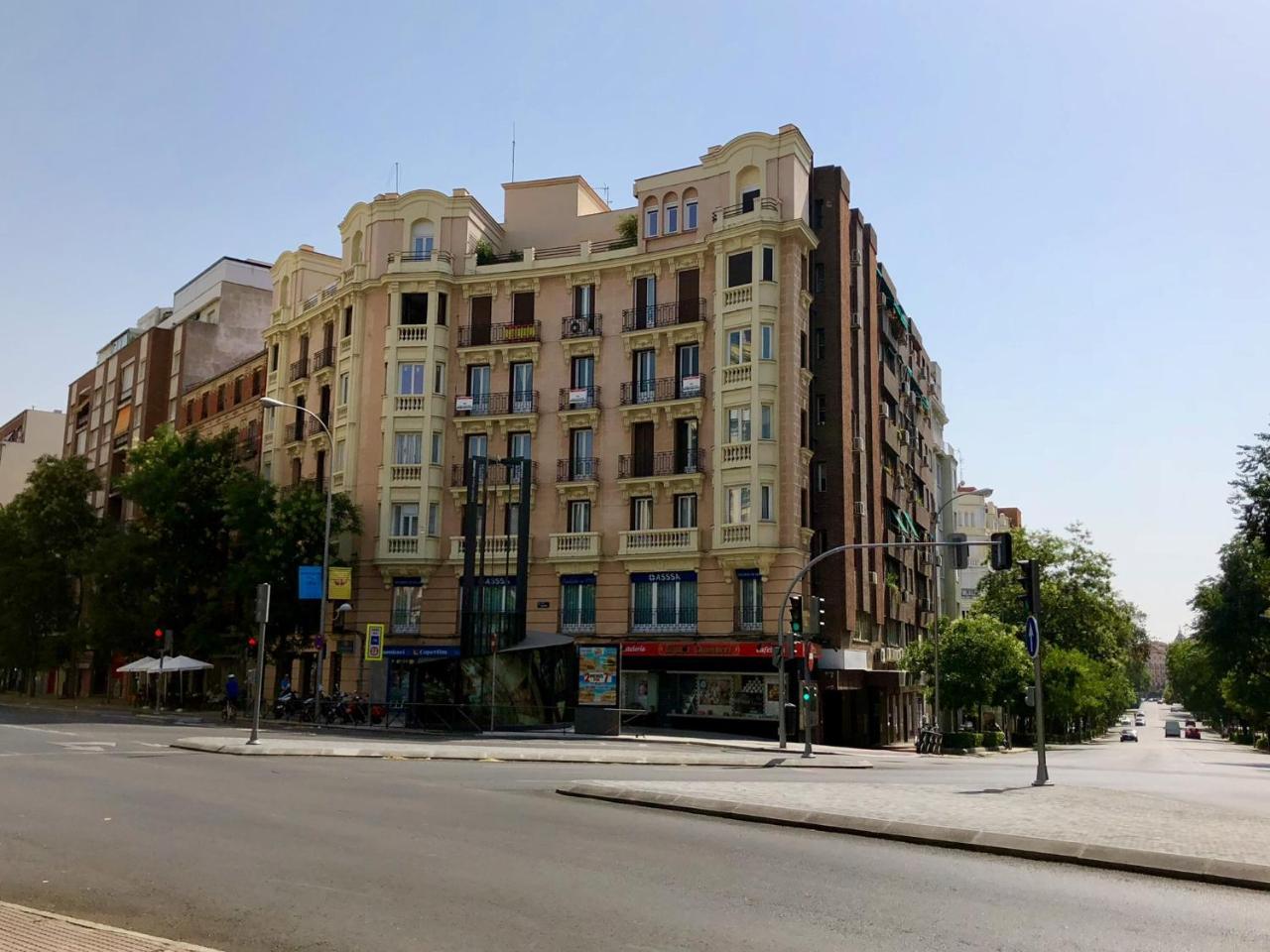 Hostal Nersan2 Madrid Luaran gambar