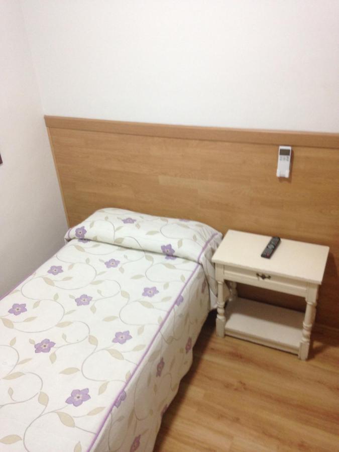 Hostal Nersan2 Madrid Luaran gambar